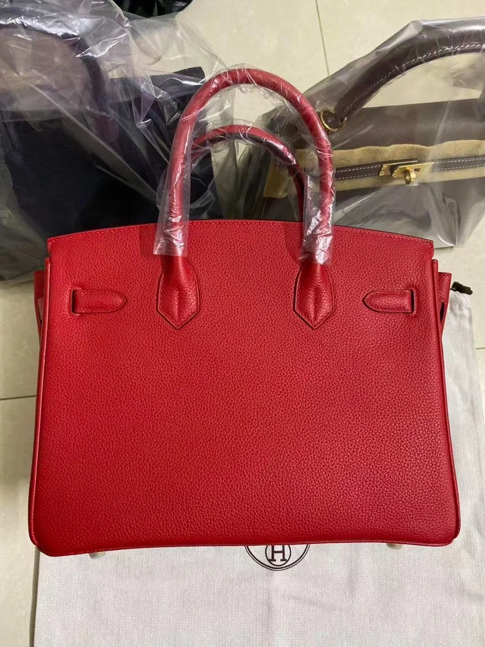TOGO SEMI HANDMADE BIRKIN 30 CM CASAQUE ROUGE GHW TRUE RED